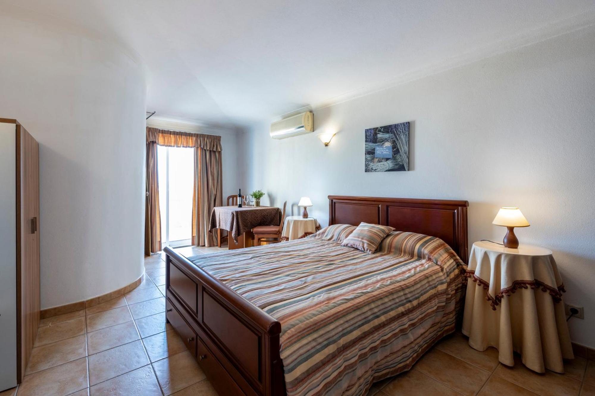 Apartamentos Mira Rio Лагос Екстериор снимка